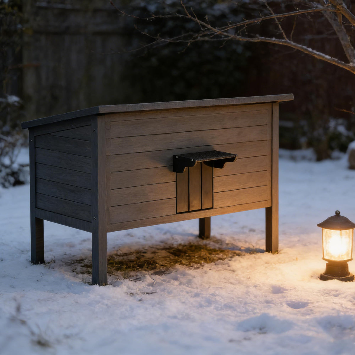 Insulated Weatherproof Wooden Outdoor Cat House A3929
