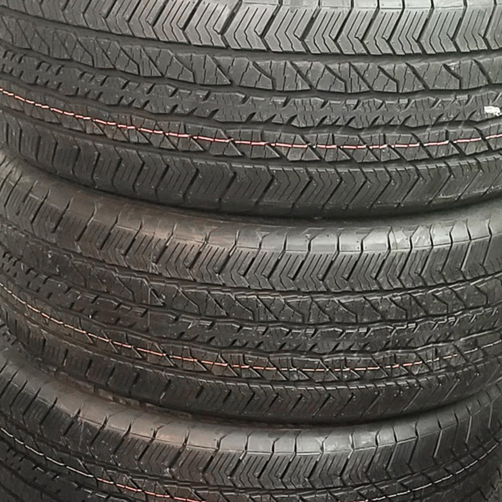 275/60R20 115T Tire J146