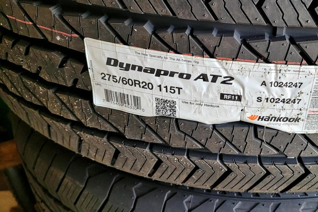 275/60R20 115T Tire J146